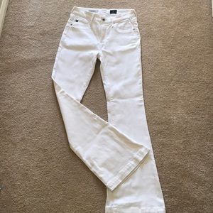Women’s AG Janis Petite White Jeans (27 Waist)
